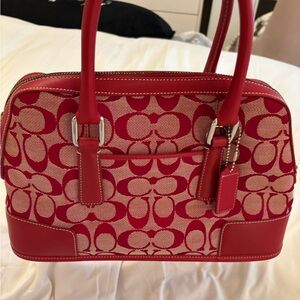 Vintage Coach Shoulder Hand bag Soho
6047 Red Leather Y2K Boston Hobo
Purse